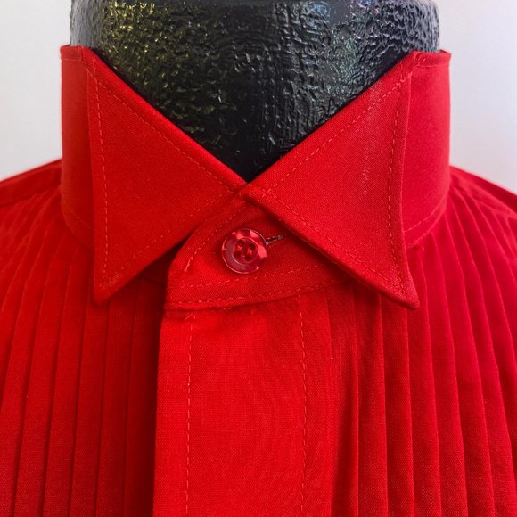 NEW Red Wing-Collar with Pleated Front Tuxedo Shirt  (Sizes S to 3XL) Valentine - Picture 5 of 9